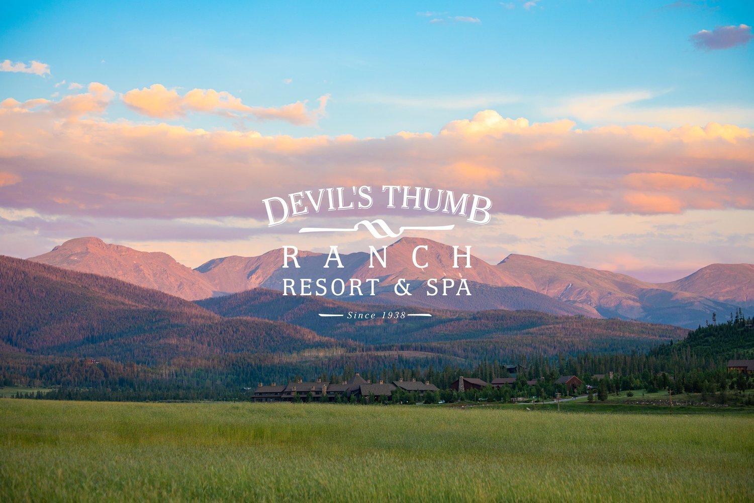 Devil's Thumb Ranch – 2 Mountains 2 Streams